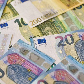 Украинскую валюту задумали привязать к евро