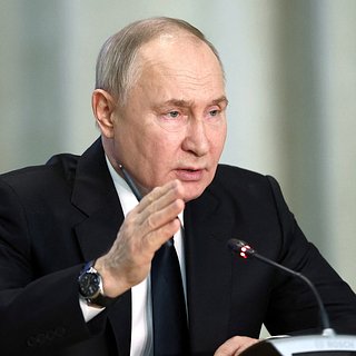 Путин провел совещание по вопросам развития проекта круглогодичных курортов