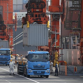 Япония на год продлила отмену льготного режима в торговле с Россией