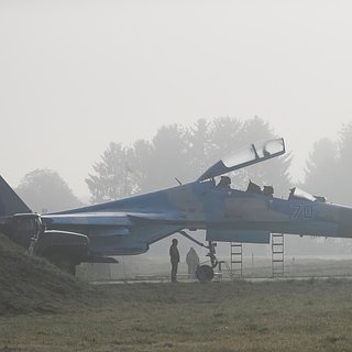 Россия ударила в район аэродрома ВСУ в Хмельницкой области. Туда должны были доставить американские самолеты F-16