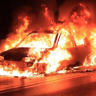 На востоке Москвы дотла выгорел автомобиль