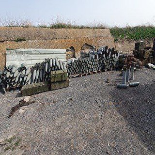 Росгвардейцы обнаружили в ДНР полевой склад ВСУ с артиллерийскими снарядами