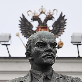 В России решили избавиться от пустотелого Ленина