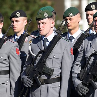 В Германии предложили провести референдум о введении воинского призыва