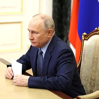 Путин поинтересовался здоровьем раненного ножом российского губернатора