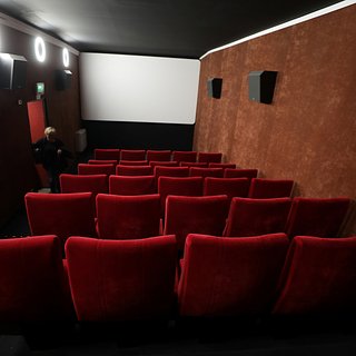 В российских кинотеатрах после угроз прокатчиков исчезли пиратские фильмы