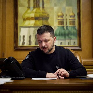 В ФРГ обвинили Зеленского в уничтожении Украины ради США