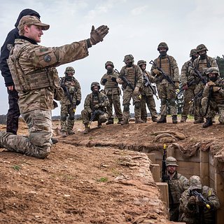 МИД России сообщил о работе военных инструкторов из Франции на Украине
