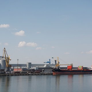 На Украине сообщили о повреждении порта Южный под Одессой