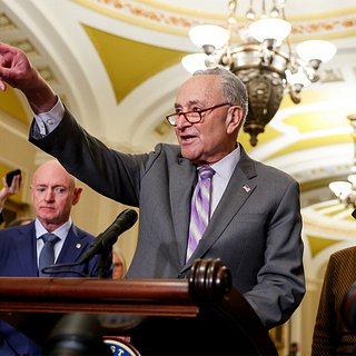 Демократов США уличили в попытке затянуть согласование помощи Украине в Сенате