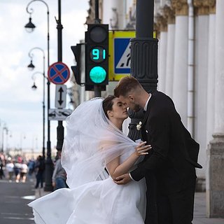 Россияне устремились жениться в 2023 году