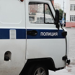 Стало известно о прибытии силовиков в блокированную «русской общиной» школу