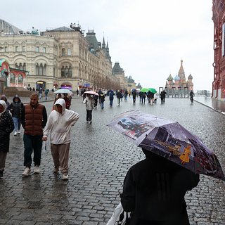 Москвичам пообещали дожди на майские праздники