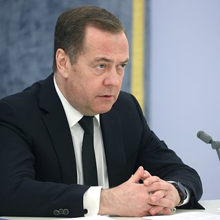 Медведев назвал вероятный ответ на конфискацию активов России асимметричным