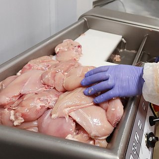 Гонконг снял запрет на ввоз мяса птицы из регионов России