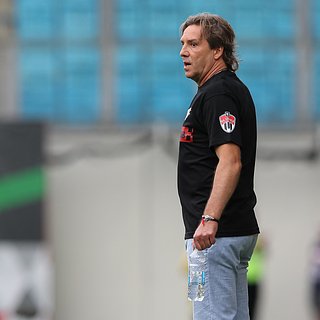 Главного тренера «Пари НН» уволили после разгрома от «Ахмата»