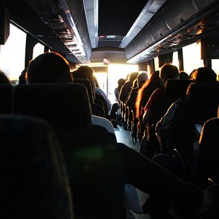 На границе с Литвой пассажиров автобуса из России начали спрашивать про Крым