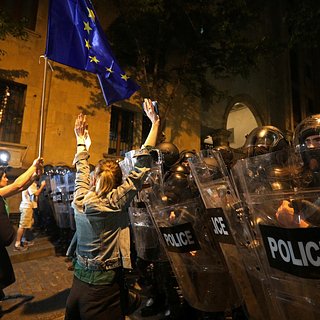 Спецназ появился на акции протеста в Тбилиси