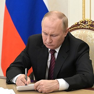 Путин наградил губернатора Белгородской области орденом Мужества