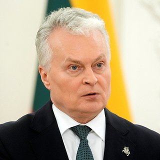 Президент Литвы заявил о недовольстве санкциями против россиян и белорусов