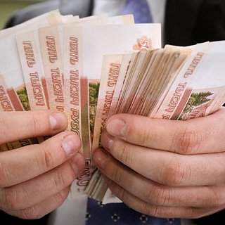 Закупку рублей иностранцами назвали лазейкой в санкциях