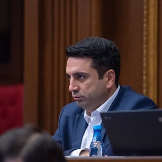 Спикер парламента Армении заявил об отсутствии сожалений из-за критики России