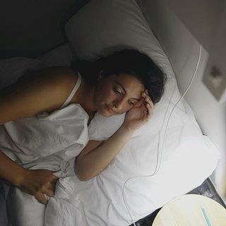Врач перечислила неочевидные причины частых ночных пробуждений