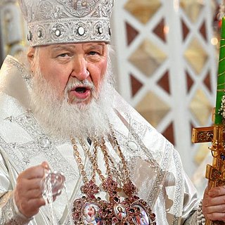 Патриарх Кирилл пожелал Путину править до конца века
