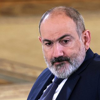 Премьер-министр Армении обвинил Католикоса в руководстве протестующими