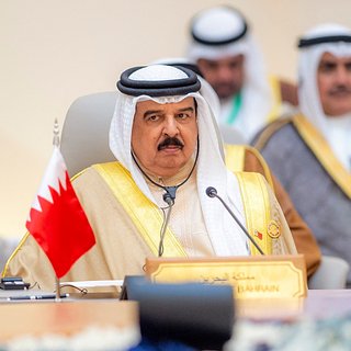 Король Бахрейна поздравил Путина с вступлением в должность президента России