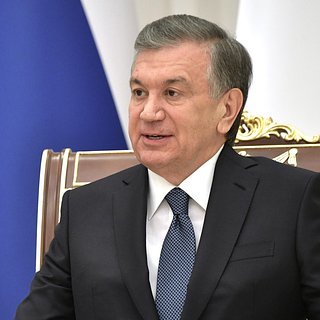 Президент Узбекистана прилетел в Россию