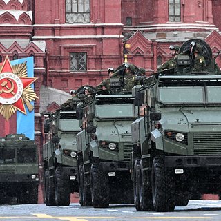Военный эксперт высказался об особенностях парада Победы на Красной площади