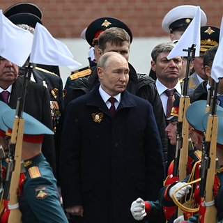 Путин пообещал военным расширить линейку российских боевых аппаратов