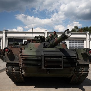 Специалисты «Ростеха» осмотрели трофейный танк Abrams