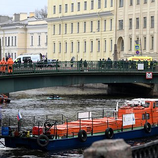 Водителю утонувшего в Петербурге автобуса предъявили обвинение